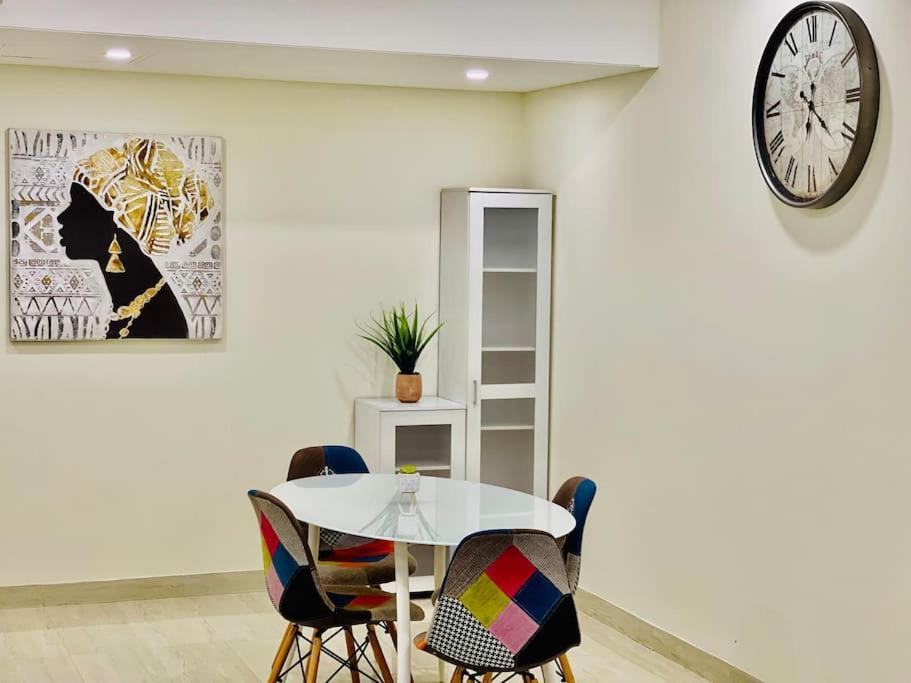 Noor 2 Bedroom Apartment For Beautiful Holiday Muscat Exterior foto