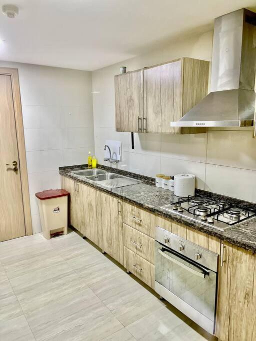 Noor 2 Bedroom Apartment For Beautiful Holiday Muscat Exterior foto
